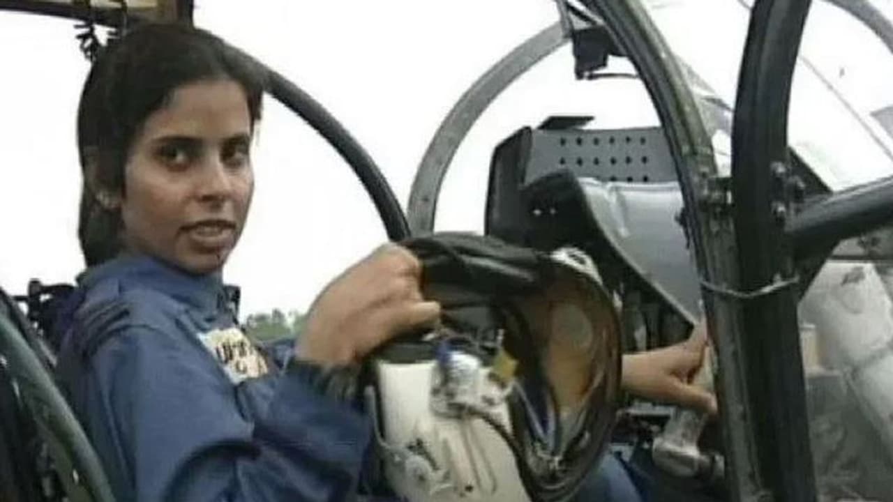 25 साल की उम्र में इस बहादुर बेटी ने कारगिल में दिखाया था अदम्य साहस, इनके जीवन पर बन चुकी है फिल्म