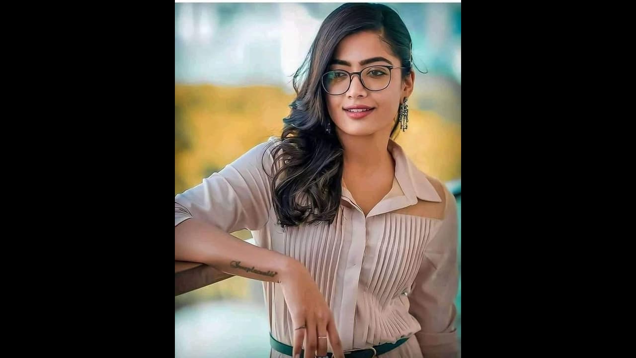 குட்டியூண்டு ஷார்ட்ஸில் ஹார்ட் ஒர்க் செய்யும் ராஷ்மிகா மந்தனா..வைரலாகும் வீடியோ.. குட்டியூண்டு ஷார்ட்ஸில் ஹார்ட் ஒர்க் செய்யும் ராஷ்மிகா மந்தனா..வைரலாகும் வீடியோ..