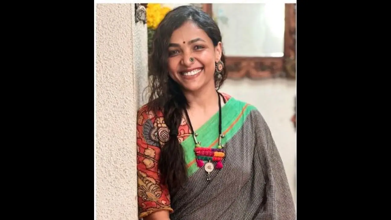 ಅನುಪಮಾ ಗೌಡ ಅಲ್ಲ 'ನನ್ನಮ್ಮ ಸೂಪರ್ ಸ್ಟಾರ್ ಸೀಸನ್ 2' ನಿರೂಪಣೆ ಮಾಡ್ತಿರೋದು ಇವರೆ ನೋಡಿ ಅನುಪಮಾ ಗೌಡ ಅಲ್ಲ 'ನನ್ನಮ್ಮ ಸೂಪರ್ ಸ್ಟಾರ್ ಸೀಸನ್ 2' ನಿರೂಪಣೆ ಮಾಡ್ತಿರೋದು ಇವರೆ ನೋಡಿ