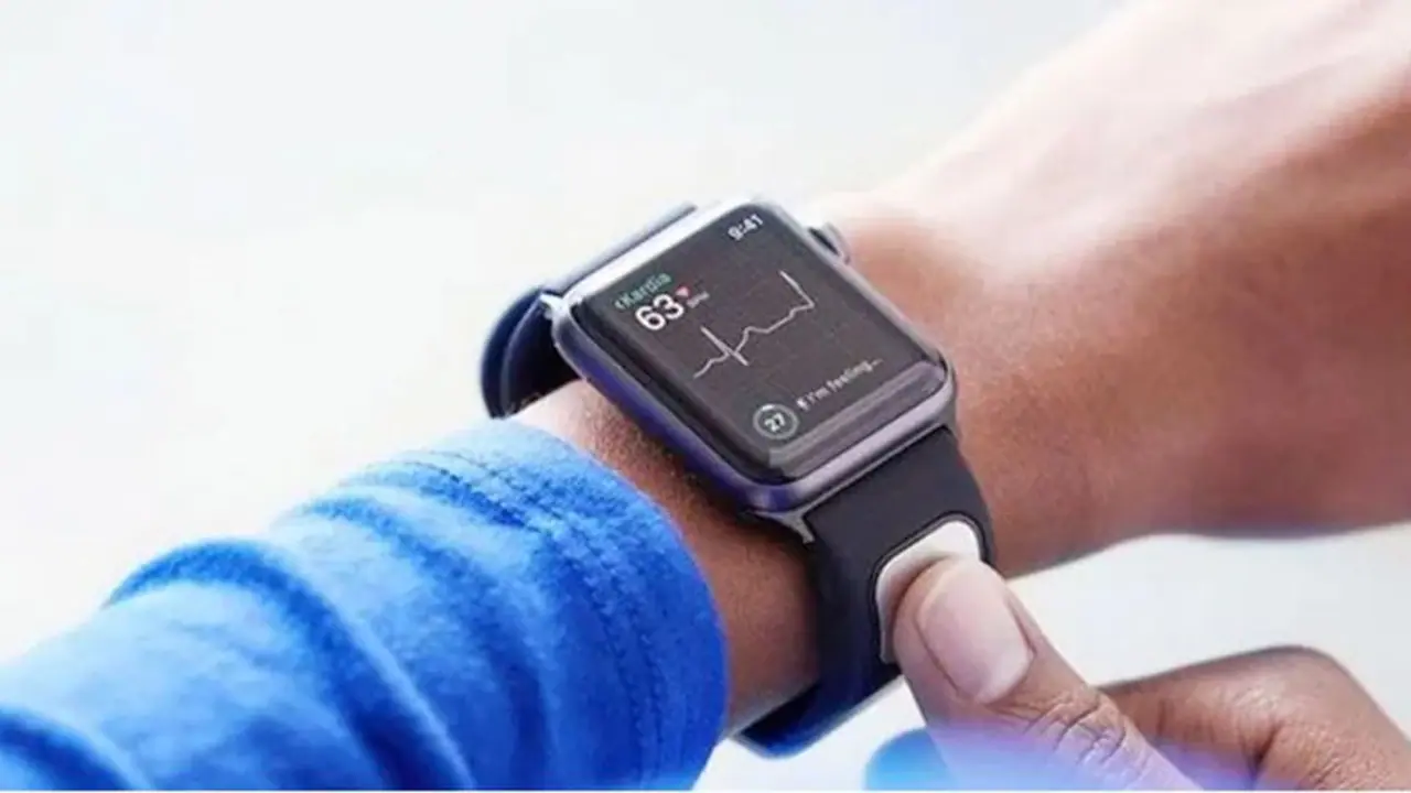 Apple Watch detects deadly tumour, constant warning saves user's life in Maine