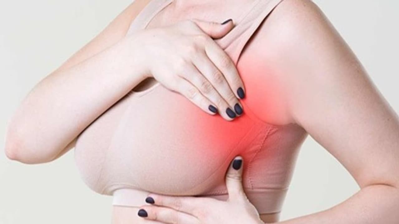 Breast Cancer: സ്തനങ്ങളുടെ ആകാരവും സ്തനാര്‍ബുദവും; സത്രീകള്‍ അറിയേണ്ടത്...