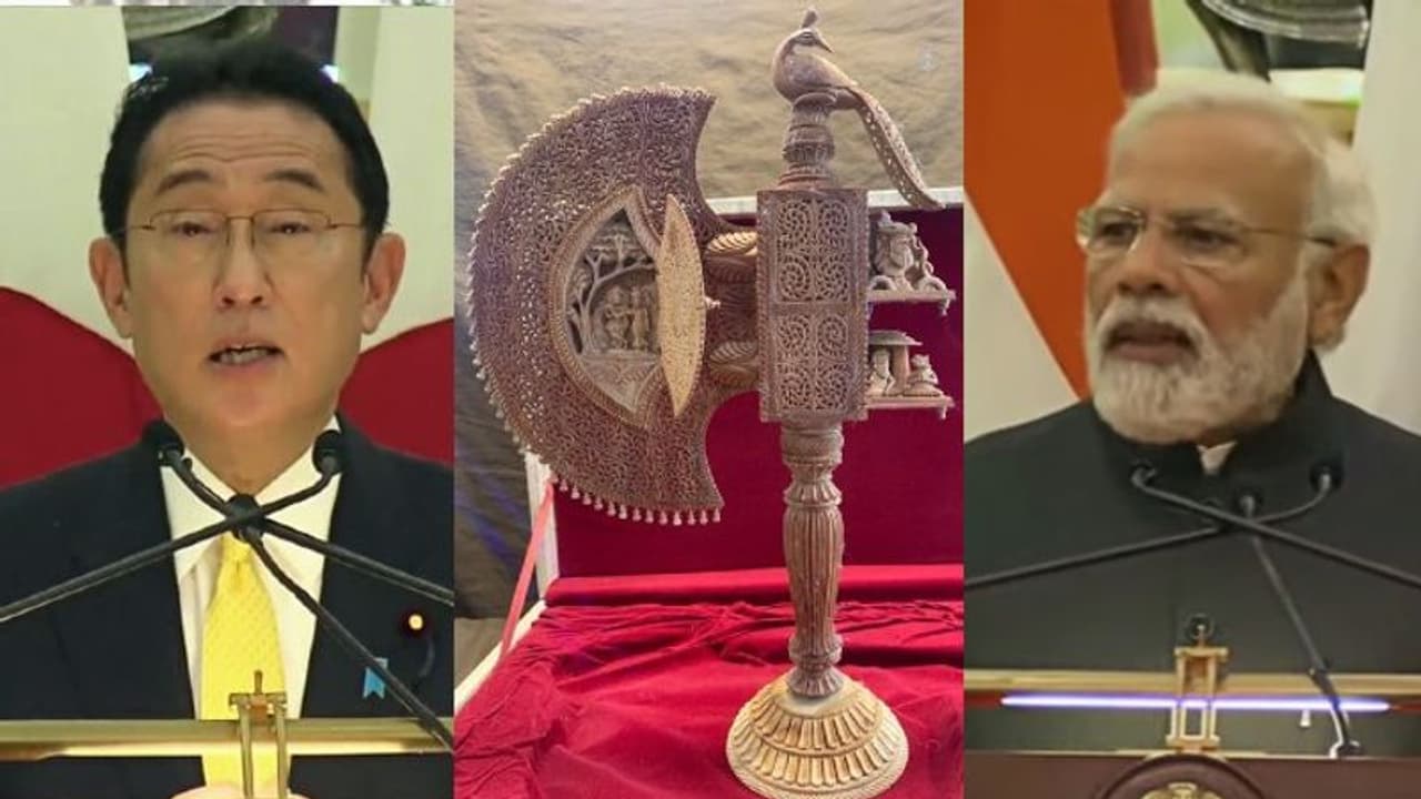 ಜಪಾನ್ ಪ್ರಧಾನಿಗೆ 'ಕೃಷ್ಣ ಪಂಖಿ'ಯನ್ನು ಉಡುಗೊರೆಯಾಗಿ ಕೊಟ್ಟ ಪಿಎಂ ಮೋದಿ, ವಿಶೇಷತೆ ಏನು ಗೊತ್ತಾ?