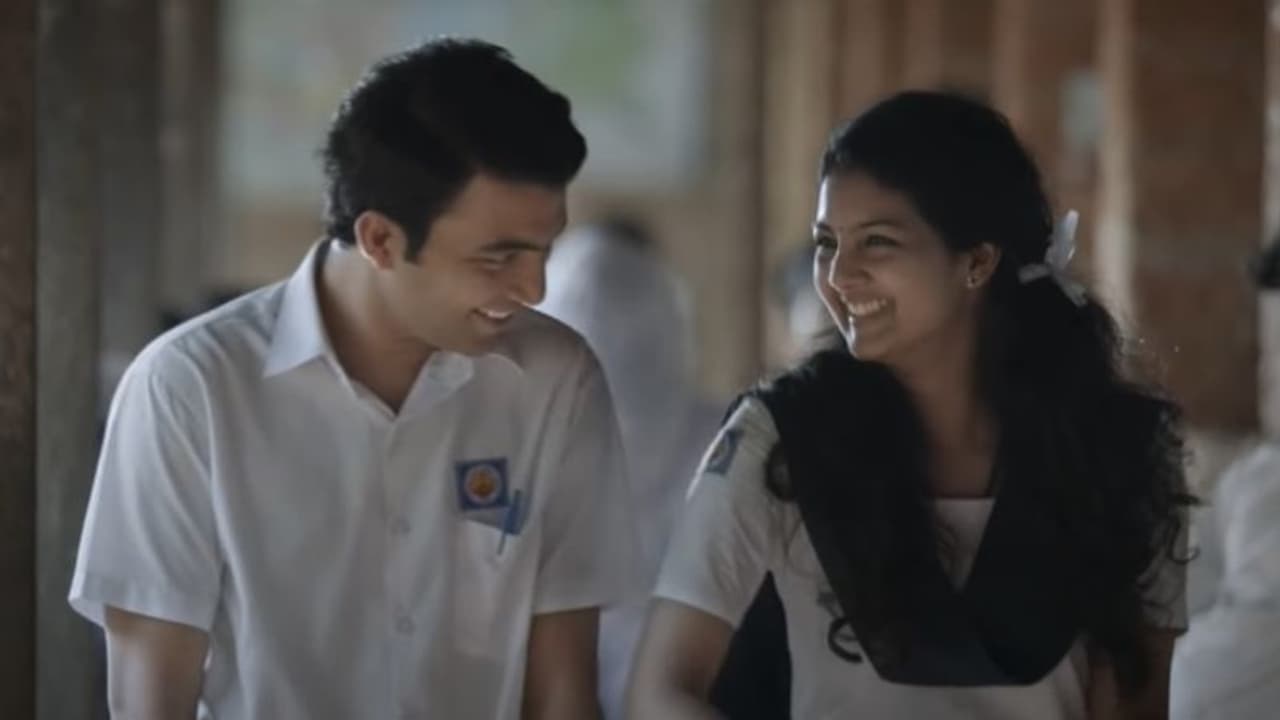 Aviyal Song : മെലഡിയുമായി വീണ്ടും ശരത്ത്; അവിയലിലെ വീഡിയോ സോംഗ് പുറത്തെത്തി