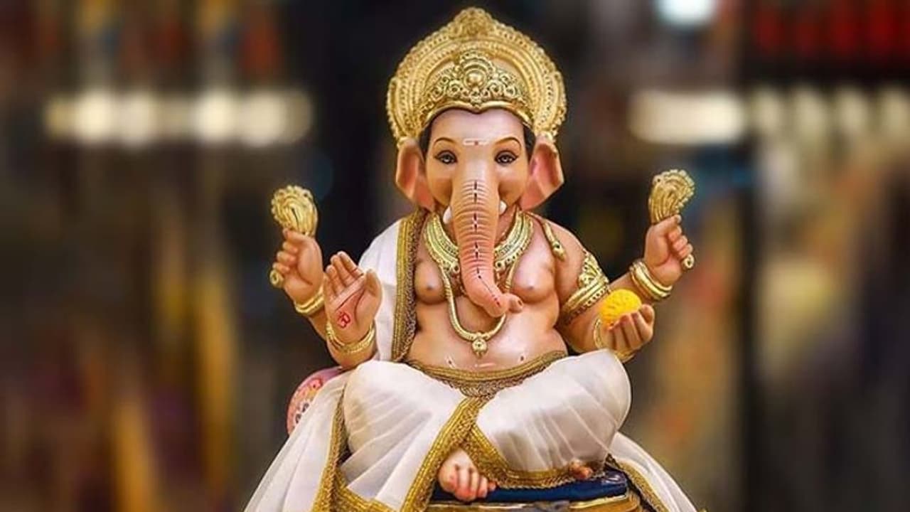 भालचंद्र संकष्टी चतुर्थी 21 मार्च को: इस विधि से करें पूजा, ये हैं शुभ मुहूर्त और चंद्रमा उदय होने का समय भालचंद्र संकष्टी चतुर्थी 21 मार्च को: इस विधि से करें पूजा, ये हैं शुभ मुहूर्त और चंद्रमा उदय होने का समय