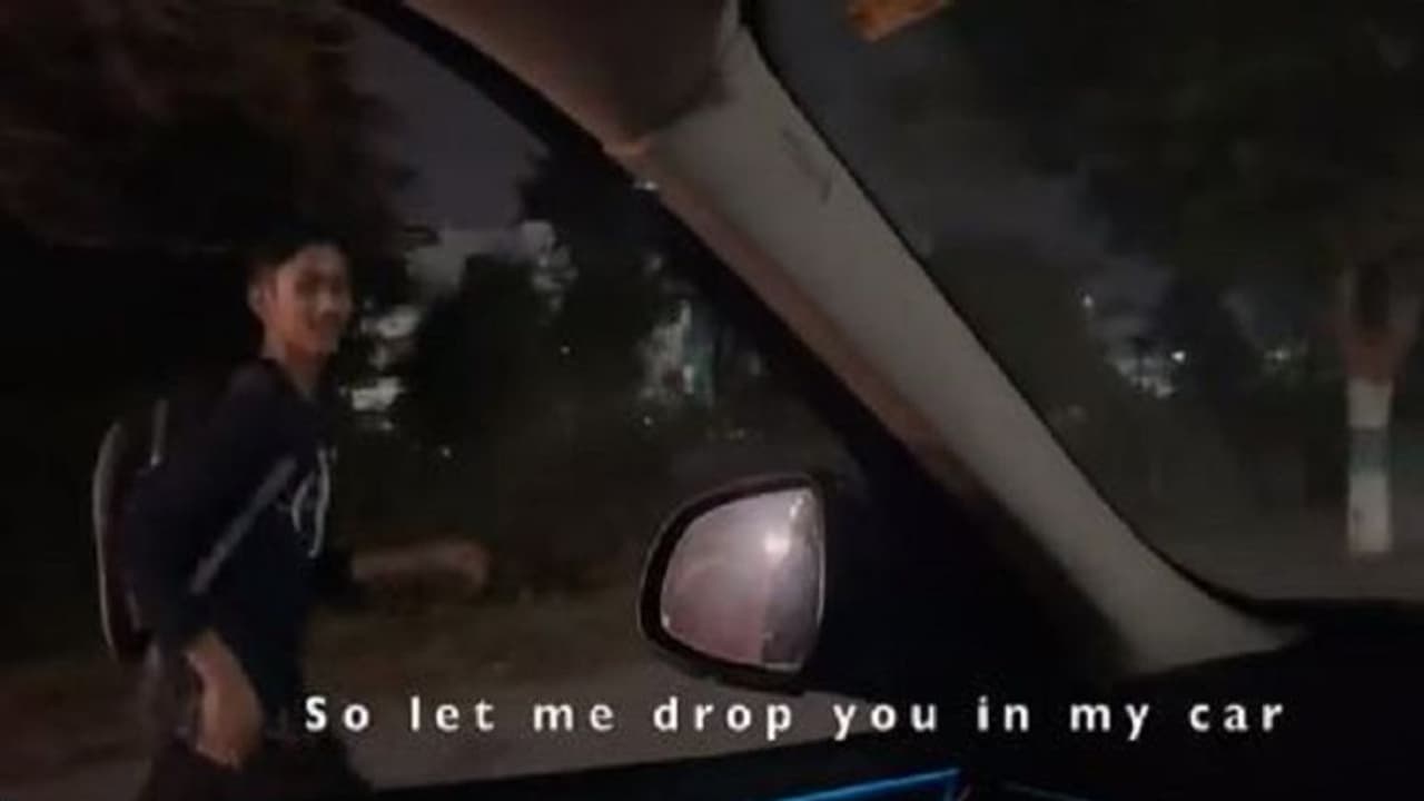 అర్థరాత్రి.. 19యేళ్ల యువకుడు, పదికిలోమీటర్లు పరుగు.. ఎందుకో తెలిస్తే.. అబ్బురపడతారు.. వైరల్ గా మారిన వీడియో...