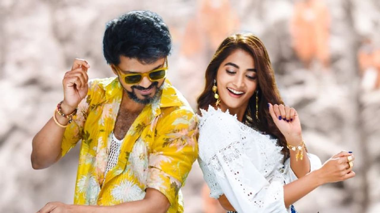 Beast: என்ன அனிருத் இது..? விஜய்யின் பீஸ்ட் பட தீம் மியூசிக்கும் காப்பியா..? ஆதாரத்துடன் வெளியான வைரல் வீடியோ! Beast: என்ன அனிருத் இது..? விஜய்யின் பீஸ்ட் பட தீம் மியூசிக்கும் காப்பியா..? ஆதாரத்துடன் வெளியான வைரல் வீடியோ!