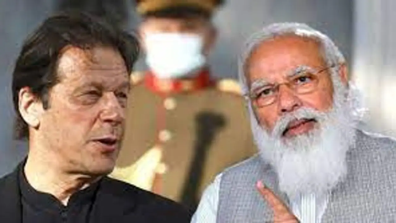 ಪೆಟ್ರೋಲ್, ಡೀಸೆಲ್ ಸುಂಕ ಇಳಿಸಿದ ಮೋದಿ ಸರ್ಕಾರವನ್ನು ಶ್ಲಾಘಿಸಿದ ಇಮ್ರಾನ್ ಖಾನ್!