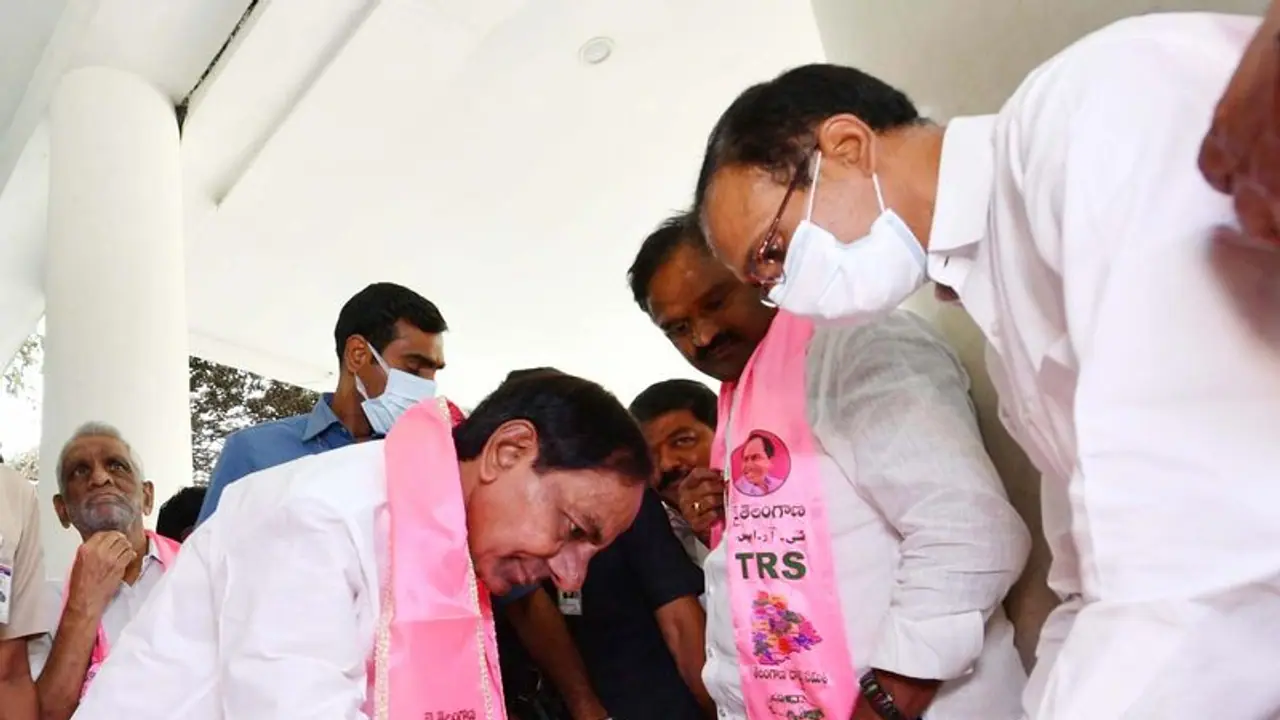 తెలంగాణ మోడల్ దేశంలో అమలు కావాలి: టీఆర్ఎస్ విస్తృతస్థాయి సమావేశంలో కేసీఆర్