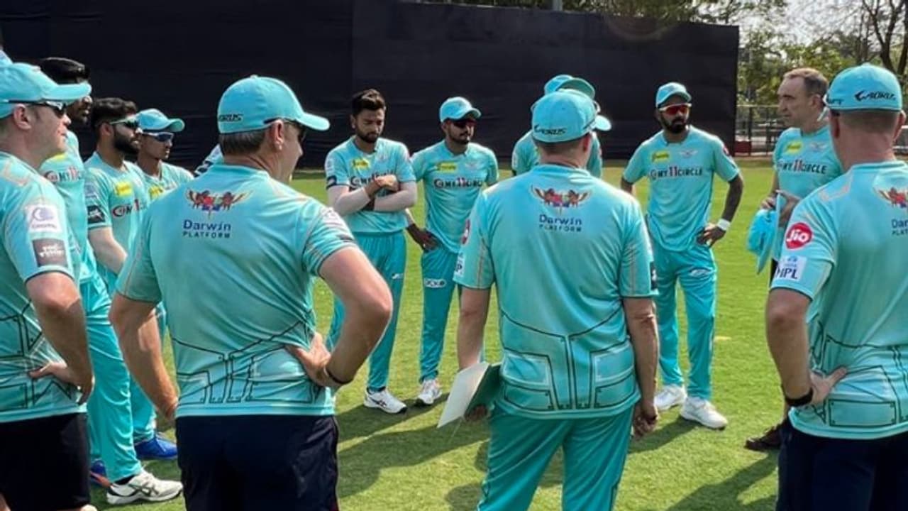 IPL 2022 ಅವೇಶ್ ಖಾನ್ ದಾಳಿಗೆ ಹೈದರಾಬಾದ್ ತತ್ತರ, ಲಖನೌಗೆ 12 ರನ್ ಗೆಲುವು IPL 2022 ಅವೇಶ್ ಖಾನ್ ದಾಳಿಗೆ ಹೈದರಾಬಾದ್ ತತ್ತರ, ಲಖನೌಗೆ 12 ರನ್ ಗೆಲುವು