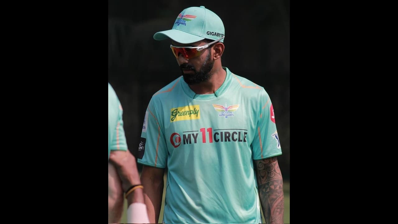 IPL 2022: ಮುಂಬೈ ಎದುರಿನ ಗೆಲುವಿನ ಬೆನ್ನಲ್ಲೇ ಕೆ.ಎಲ್. ರಾಹುಲ್ಗೆ ದಂಡದ ಬರೆ..! IPL 2022: ಮುಂಬೈ ಎದುರಿನ ಗೆಲುವಿನ ಬೆನ್ನಲ್ಲೇ ಕೆ.ಎಲ್. ರಾಹುಲ್ಗೆ ದಂಡದ ಬರೆ..!