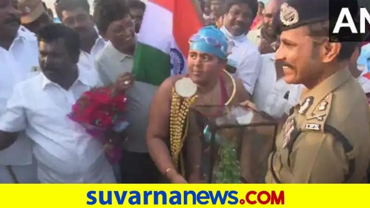 13 ಗಂಟೆಯಲ್ಲಿ ಲಂಕಾದಿಂದ ತಮಿಳುನಾಡಿನವರೆಗೆ ಈಜಿದ ಆಟಿಸಂನಿಂದ ಬಳಲುವ ಬಾಲಕಿ