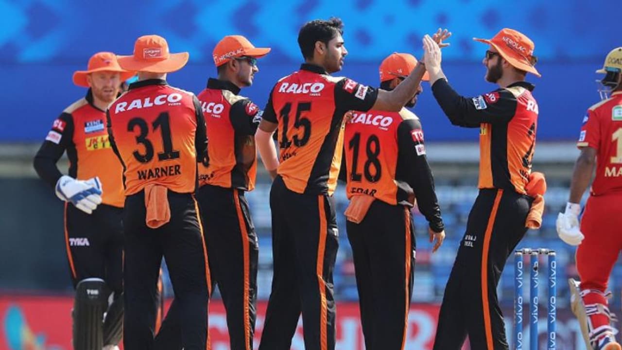 IPL 2022, SRH vs GT, Match Prediction: Can Hyderabad halt Gujarat's unbeaten run? IPL 2022, SRH vs GT, Match Prediction: Can Hyderabad halt Gujarat's unbeaten run?