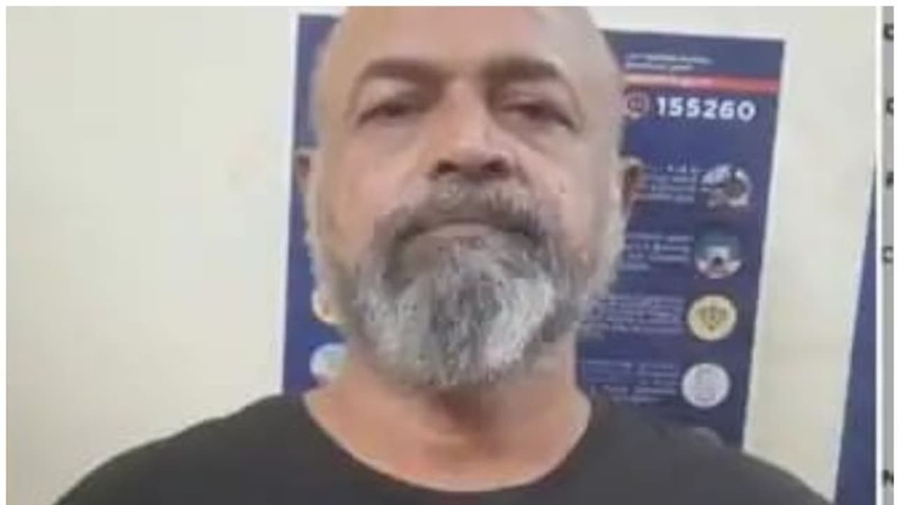 വ്യാജരേഖ ചമച്ച് കാറ് തട്ടിയെടുക്കാൻ ശ്രമം; സുരേഷ് ഗോപിയുടെ സഹോദരനെതിരെ പുതിയ പരാതി വ്യാജരേഖ ചമച്ച് കാറ് തട്ടിയെടുക്കാൻ ശ്രമം; സുരേഷ് ഗോപിയുടെ സഹോദരനെതിരെ പുതിയ പരാതി