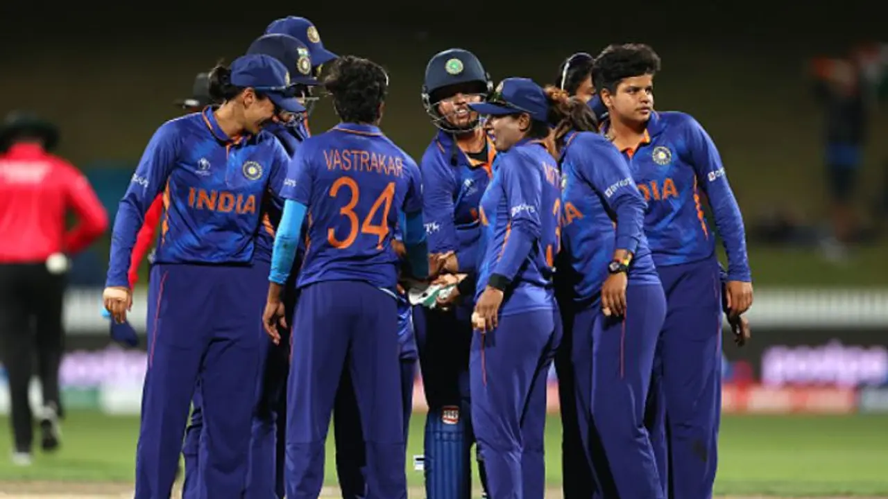 மகளிர் ஆசிய கோப்பை: தீப்தி, பூஜா அபார பவுலிங்.. இந்தியாவிற்கு எளிய இலக்கை நிர்ணயித்த பாகிஸ்தான்