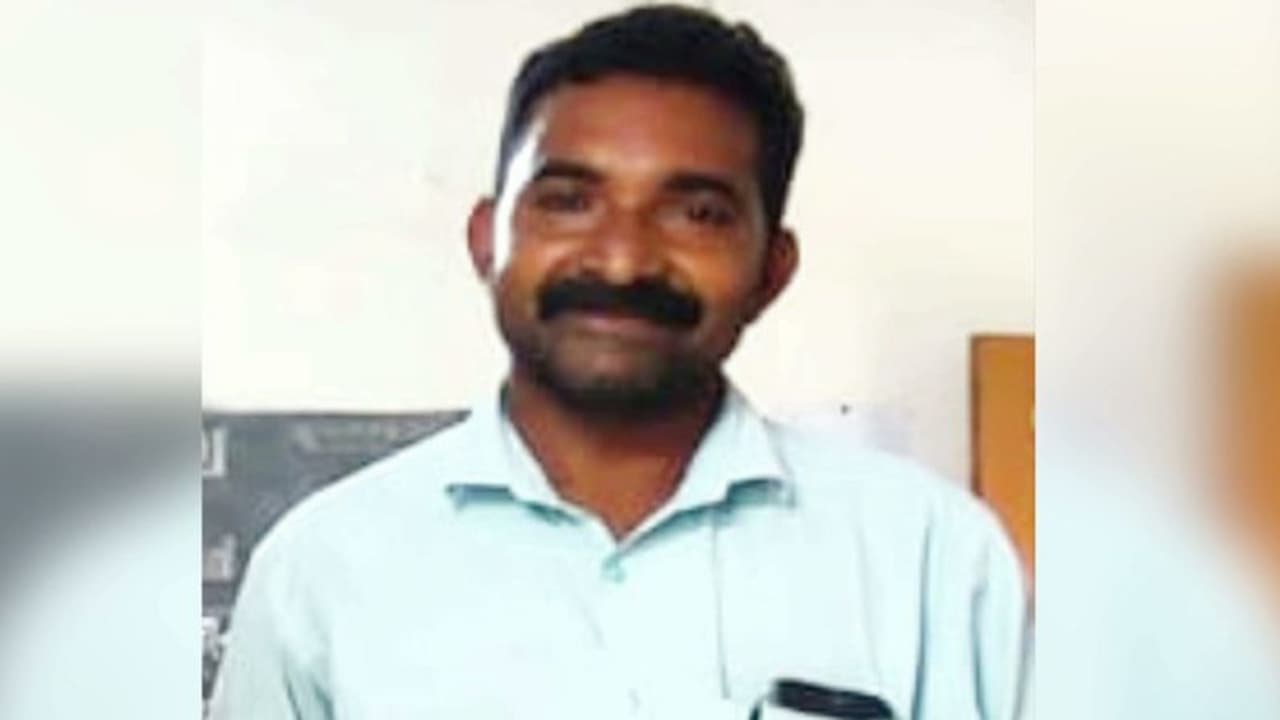 കിളിമാനൂരിലെ വ്യാപാരിയുടെ മരണം; പരിക്കുകൾ അപകടത്തിൽ പറ്റിയതെന്ന് പോസ്റ്റ്മോർട്ടം റിപ്പോർട്ട് കിളിമാനൂരിലെ വ്യാപാരിയുടെ മരണം; പരിക്കുകൾ അപകടത്തിൽ പറ്റിയതെന്ന് പോസ്റ്റ്മോർട്ടം റിപ്പോർട്ട്