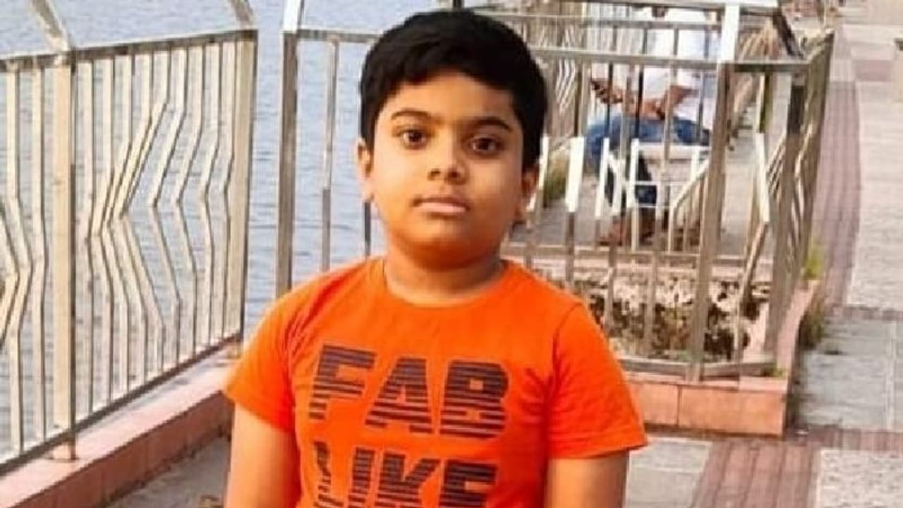 Blood Cancer : വേണം നിങ്ങളുടെ തുണ; സഹായം തേടി ഏഴ് വയസുകാരന് Blood Cancer : വേണം നിങ്ങളുടെ തുണ; സഹായം തേടി ഏഴ് വയസുകാരന്