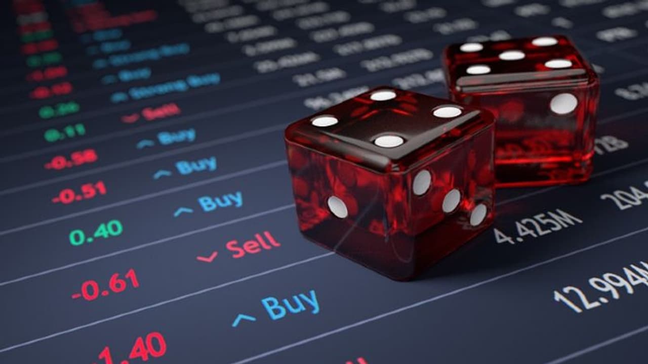 लॉकडाउन लगते ही दूसरे बिजनेस ठप हुए, लेकिन इन कामों में आई तेजी, रातों रात छा गए ये कारोबार लॉकडाउन लगते ही दूसरे बिजनेस ठप हुए, लेकिन इन कामों में आई तेजी, रातों रात छा गए ये कारोबार