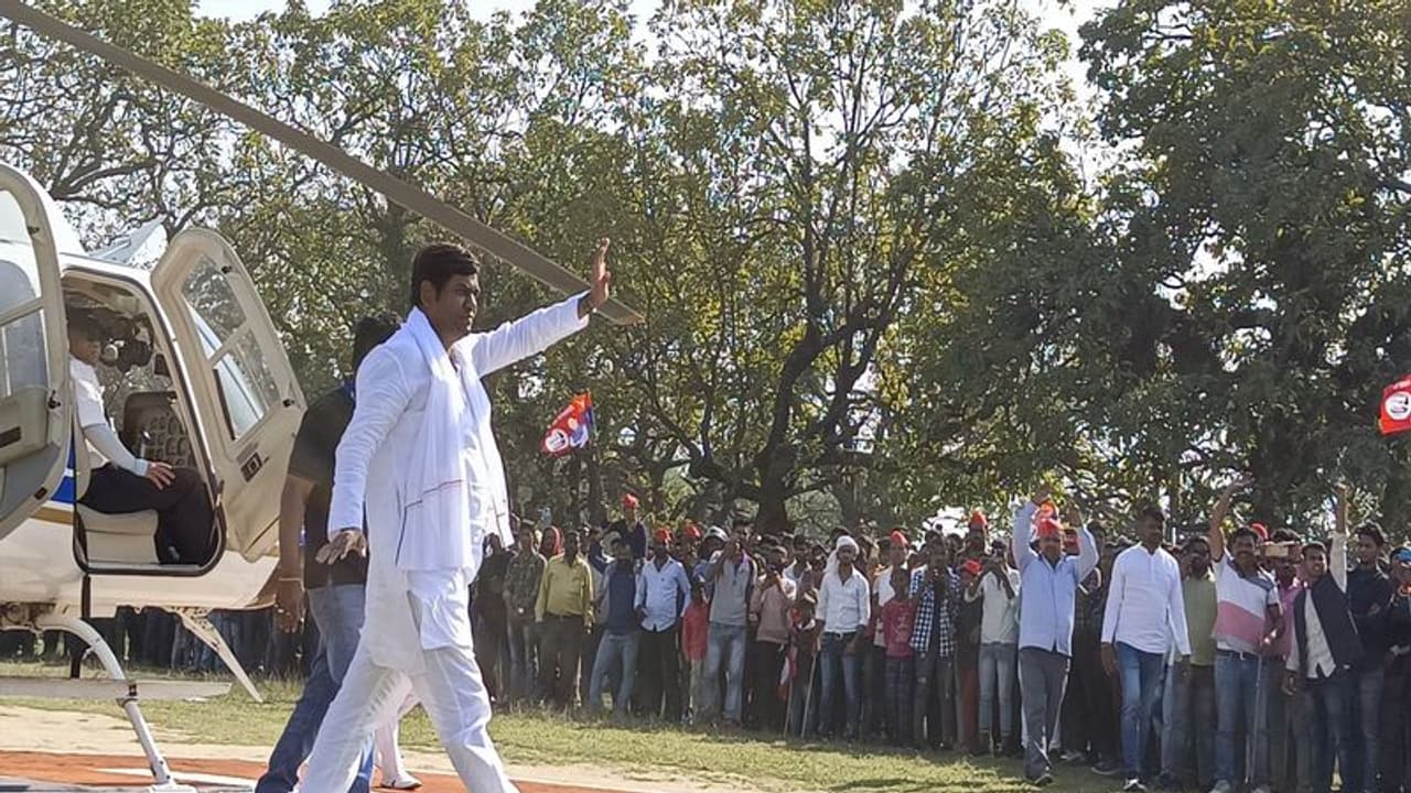 VIP के अध्यक्ष मुकेश सहनी बिहार मंत्रिमंडल से बर्खास्त! बीजेपी की सिफारिश के बाद CM नीतिश कुमार ने की कार्रवाई VIP के अध्यक्ष मुकेश सहनी बिहार मंत्रिमंडल से बर्खास्त! बीजेपी की सिफारिश के बाद CM नीतिश कुमार ने की कार्रवाई