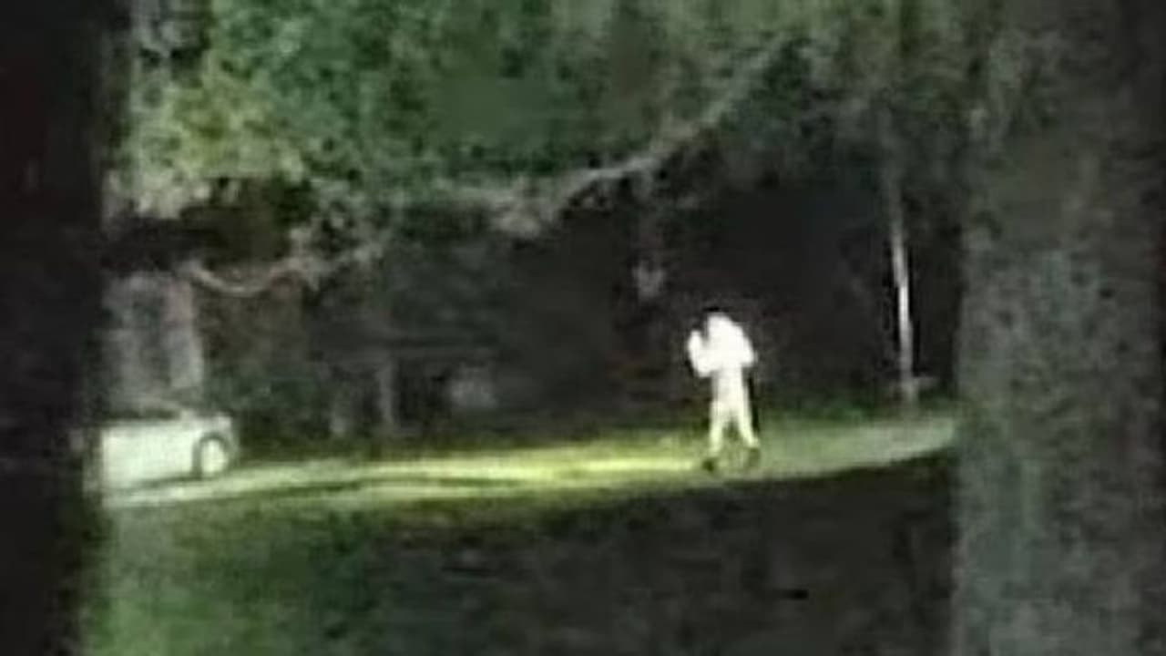 സിനിമയെ വെല്ലും, എകെ 47 മായി പൊലീസിനോടേറ്റുമുട്ടി 12 കാരനും 14 കാരിയും, ഒടുവിൽ...