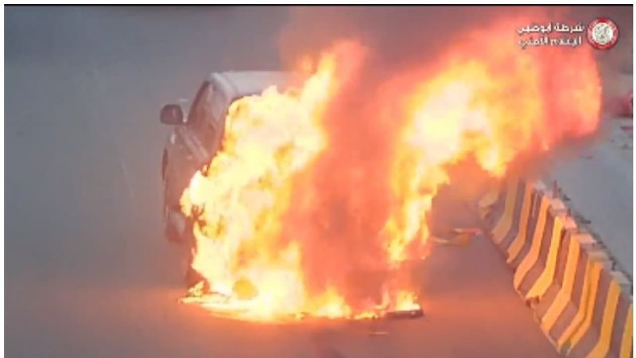 3 വർഷം പഴക്കമുള്ള കാറുകളിൽ സാങ്കേതികപിഴവ്, തീപിടിത്തസാധ്യത, മെഴ്സിഡസ് ബെൻസ് മെയ്ബാക്ക് കാറുകൾക്ക് തിരിച്ചുവിളി