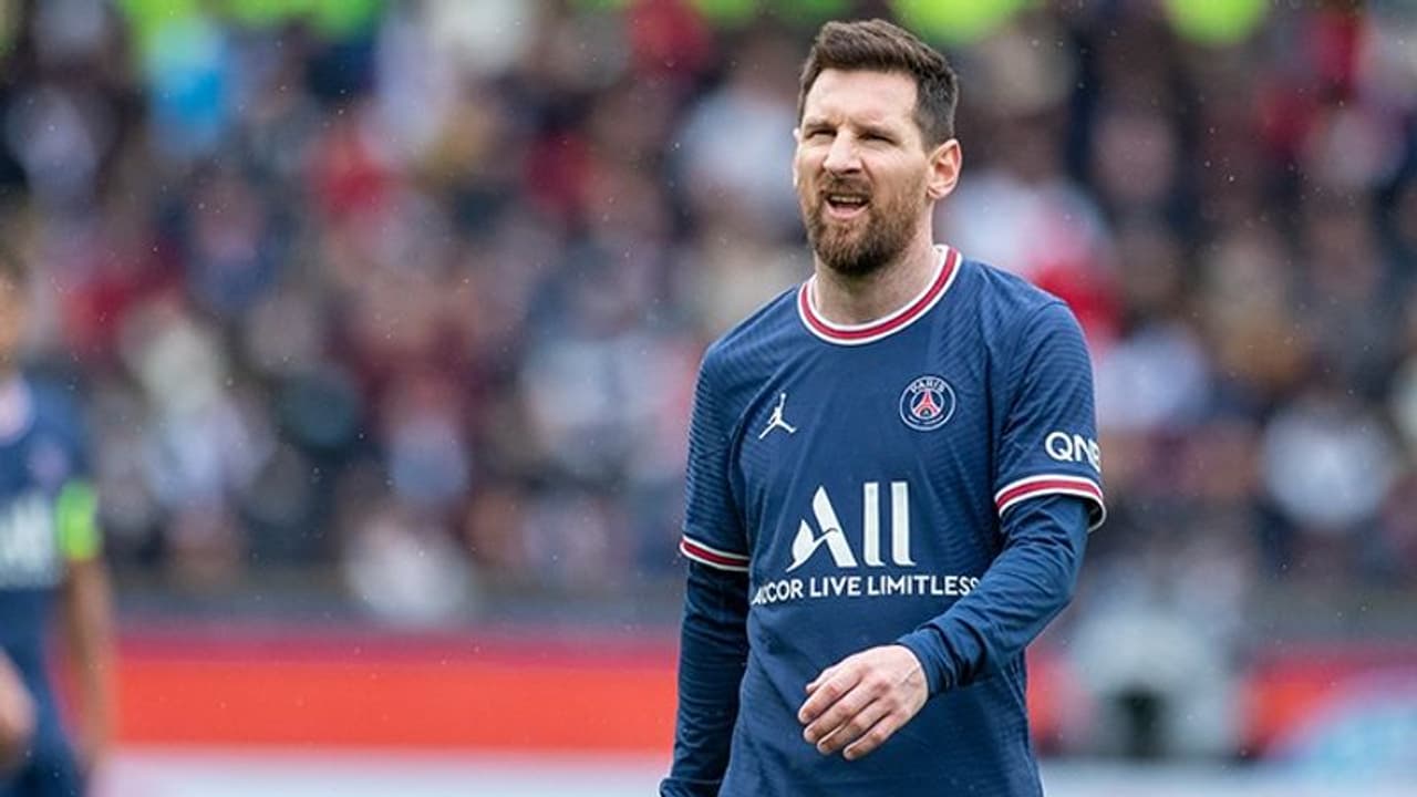 Is Joan Laporta blocking 'unhappy' Messi's return to Barcelona from PSG? Is Joan Laporta blocking 'unhappy' Messi's return to Barcelona from PSG?