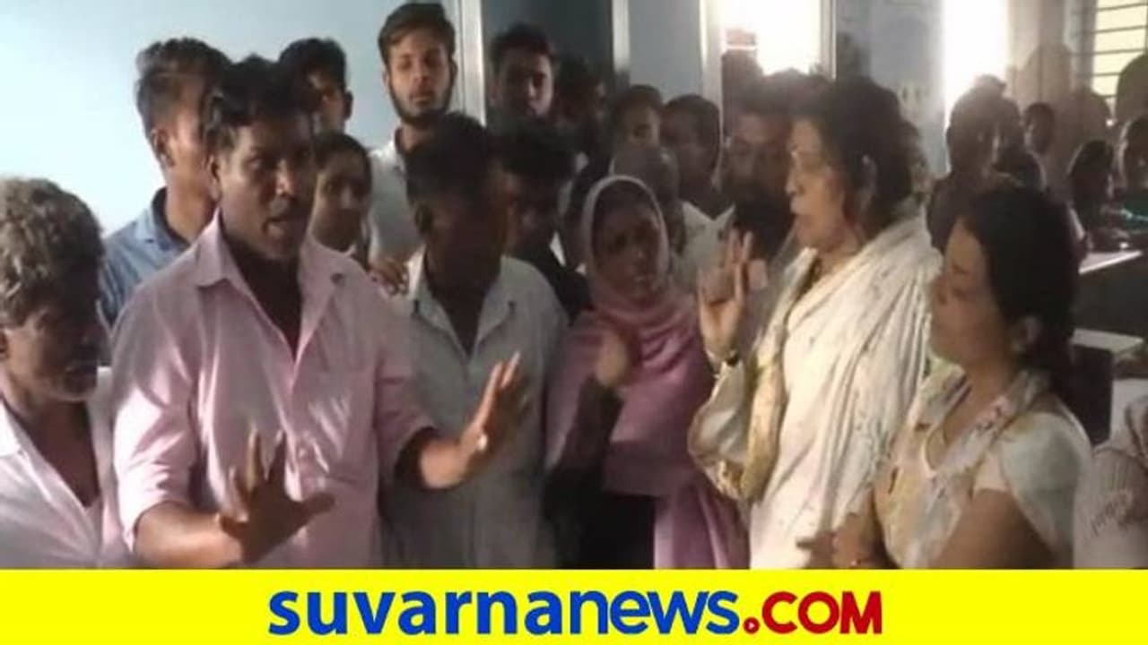 Gadag: 2 ತಿಂಗಳಿಂದ ನಡೆಯದ ಕ್ಲಾಸ್: ಆಡಳಿತ ಮಂಡಳಿ ಕಿತ್ತಾಟಕ್ಕೆ ವಿದ್ಯಾರ್ಥಿಗಳ ಭವಿಷ್ಯ ಅತಂತ್ರ