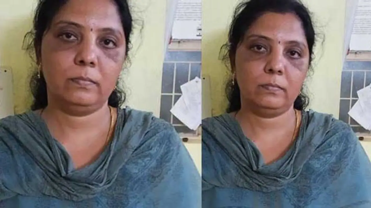 கள்ளக்காதலனுடன் உல்லாசமாக இருக்க கணவர் எதிர்ப்பு.. வெறியில் இருந்த மனைவி.. அப்புறம் என்ன நடத்தது தெரியுமா? கள்ளக்காதலனுடன் உல்லாசமாக இருக்க கணவர் எதிர்ப்பு.. வெறியில் இருந்த மனைவி.. அப்புறம் என்ன நடத்தது தெரியுமா?