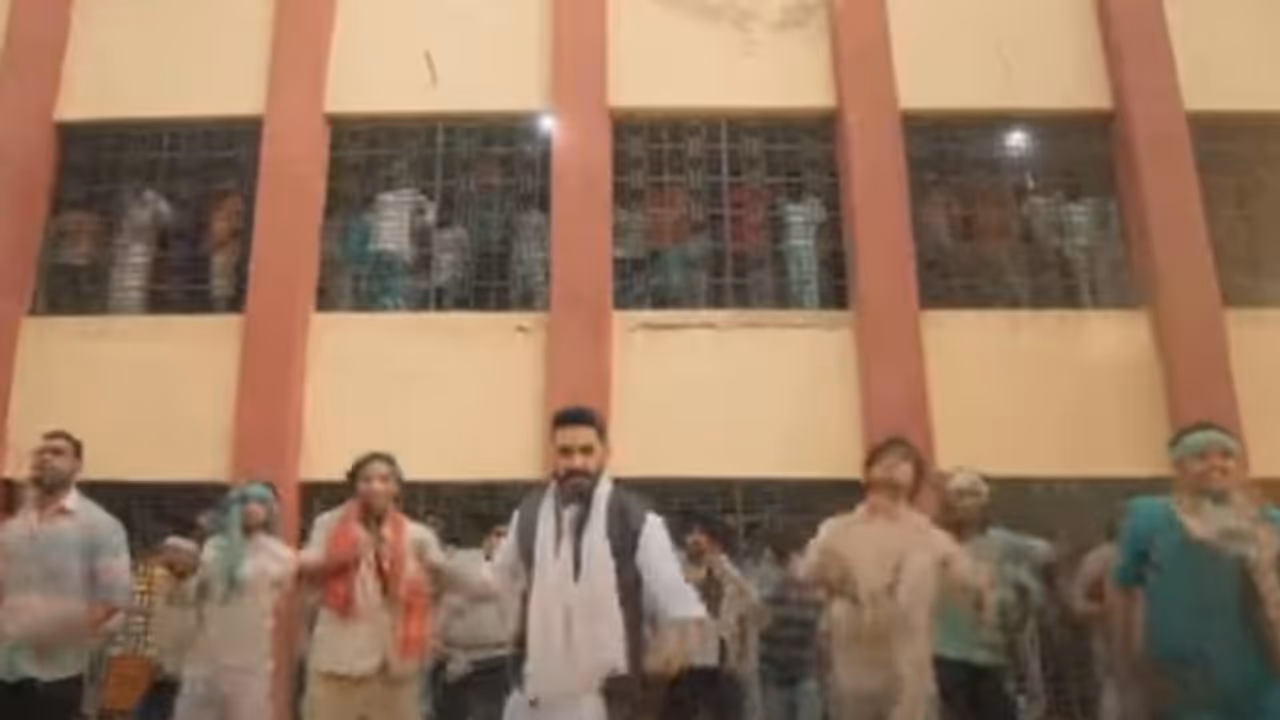 Dasvi song : 'മച്ചാ, മച്ചാ', ഇതാ അഭിഷേക് ബച്ചന്റെ 'ദസ്വി' ഗാനം