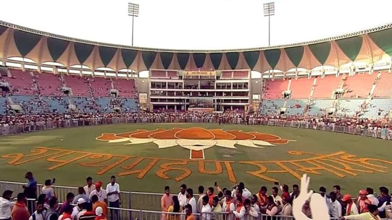 योगी सरकार 2.0 में ये नए चेहरे भी हुए मंत्रिमंडल में शामिल, कई दिग्गजों का कट गया पत्ता योगी सरकार 2.0 में ये नए चेहरे भी हुए मंत्रिमंडल में शामिल, कई दिग्गजों का कट गया पत्ता