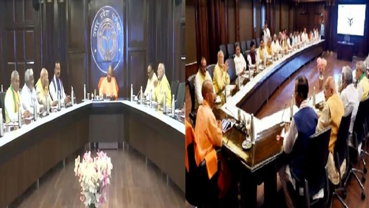 शपथ ग्रहण समारोह के बाद सीएम योगी ने लगाई मंत्रियों की पाठशाला, बोले कामकाज में न रहे परिवार का हस्तक्षेप