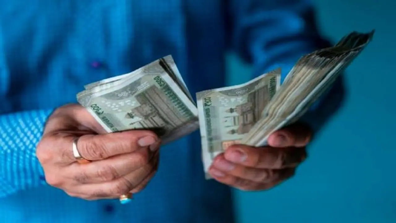 LIC policy: ఈ ఎల్ఐసి పథకంలో ఒకసారి పెట్టుబడి పెట్టండి, జీవితాంతం పెన్షన్ పొందవచ్చు.. LIC policy: ఈ ఎల్ఐసి పథకంలో ఒకసారి పెట్టుబడి పెట్టండి, జీవితాంతం పెన్షన్ పొందవచ్చు..