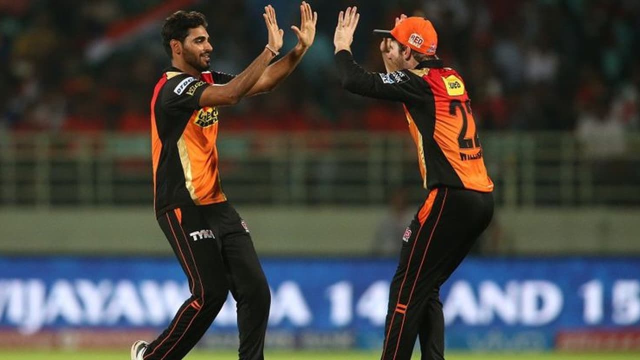 IPL 2022: നായകനില്ലാതെ ഹൈദരാബാദ്; അവസാന മത്സരത്തില് ആര് നയിക്കുമെന്നത് സസ്പെന്സ് IPL 2022: നായകനില്ലാതെ ഹൈദരാബാദ്; അവസാന മത്സരത്തില് ആര് നയിക്കുമെന്നത് സസ്പെന്സ്