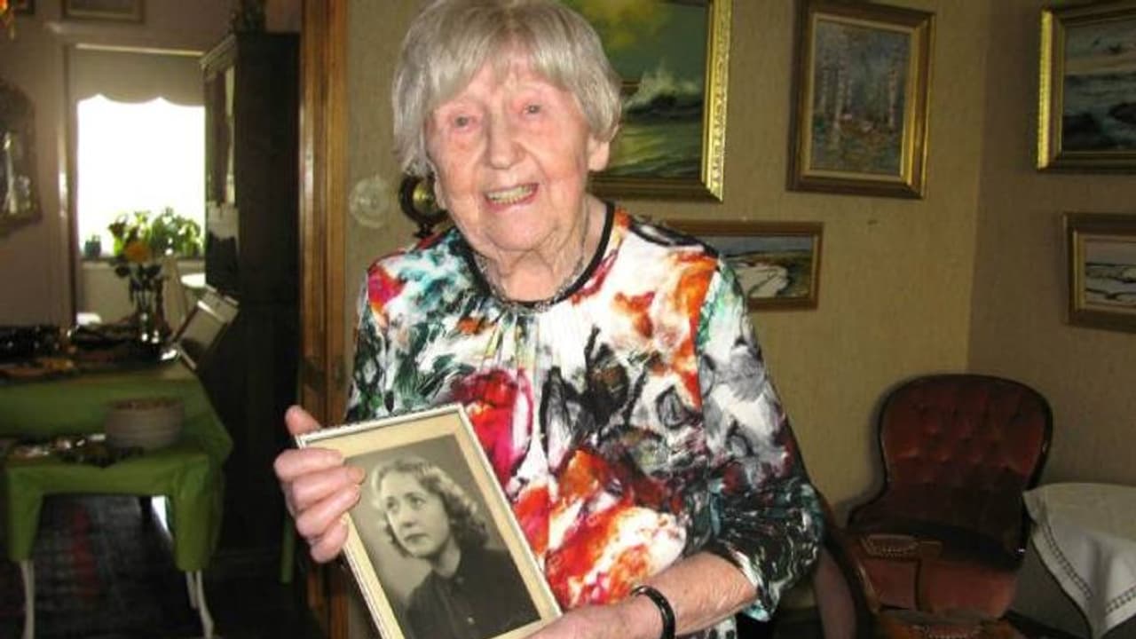 Dagny Carlsson : ലോകത്തിലെ തന്നെ പ്രായം ചെന്ന ബ്ലോഗർ, 109 ാം വയസിൽ അന്തരിച്ചു Dagny Carlsson : ലോകത്തിലെ തന്നെ പ്രായം ചെന്ന ബ്ലോഗർ, 109 ാം വയസിൽ അന്തരിച്ചു