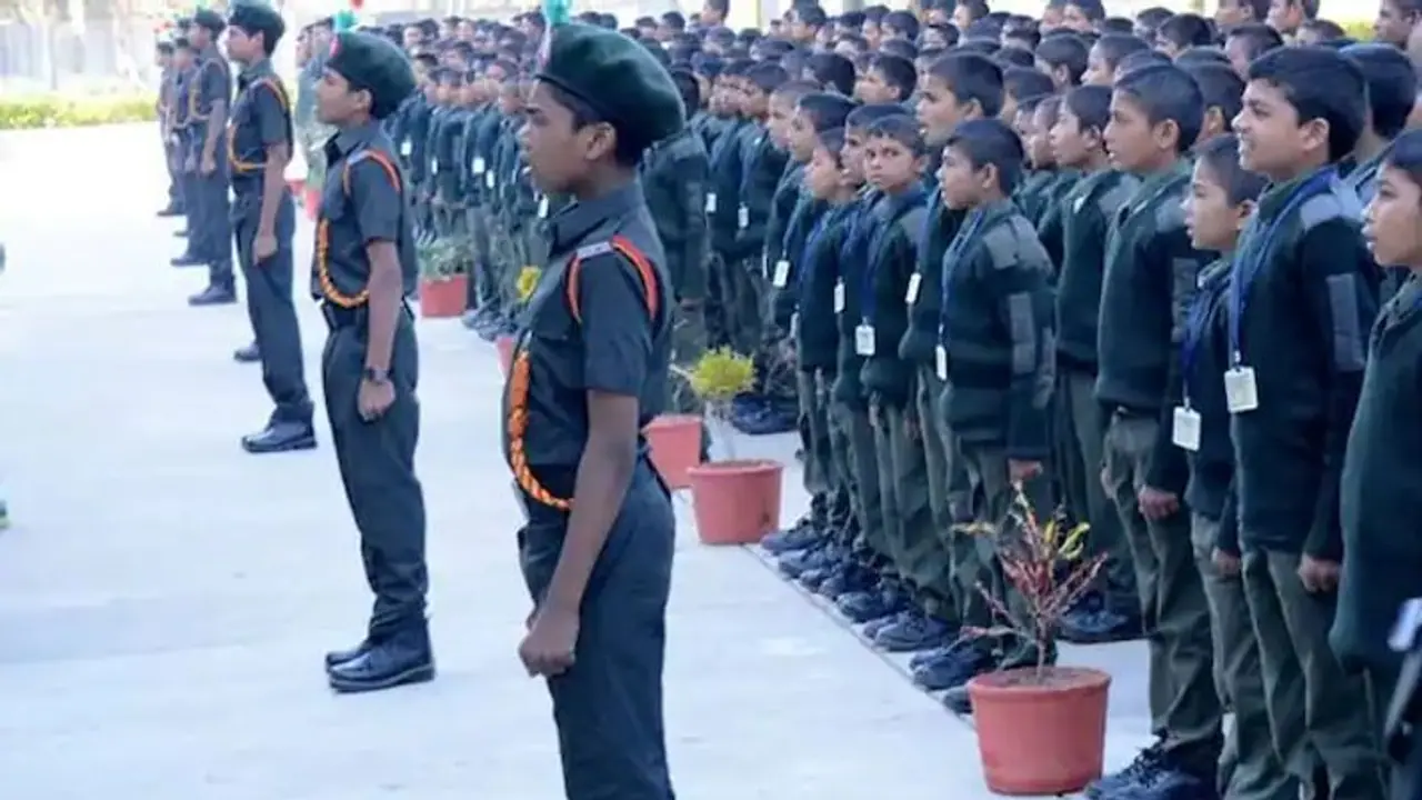 Govt gives nod to Sainik schools under private management Govt gives nod to Sainik schools under private management