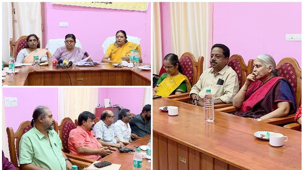 സിനിമാ സെറ്റുകളിലെ സ്ത്രീ സുരക്ഷ; ആഭ്യന്തര പരാതി പരിഹാര കമ്മിറ്റികൾ ഉടൻ നടപ്പിലാക്കുമെന്ന് സിനിമാ സംഘടനകൾ സിനിമാ സെറ്റുകളിലെ സ്ത്രീ സുരക്ഷ; ആഭ്യന്തര പരാതി പരിഹാര കമ്മിറ്റികൾ ഉടൻ നടപ്പിലാക്കുമെന്ന് സിനിമാ സംഘടനകൾ