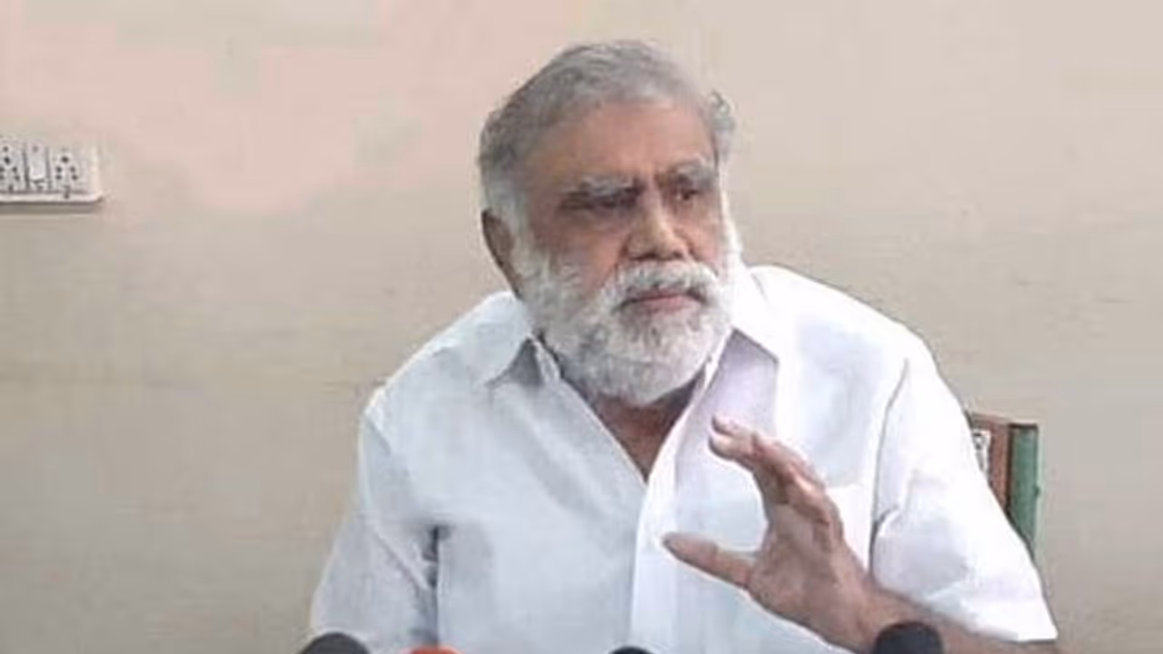 அமைச்சர் ஐ.பெரியசாமி மீதான வழக்கு விசாரணைக்கு உச்ச நீதிமன்றம் இடைக்கால தடை!