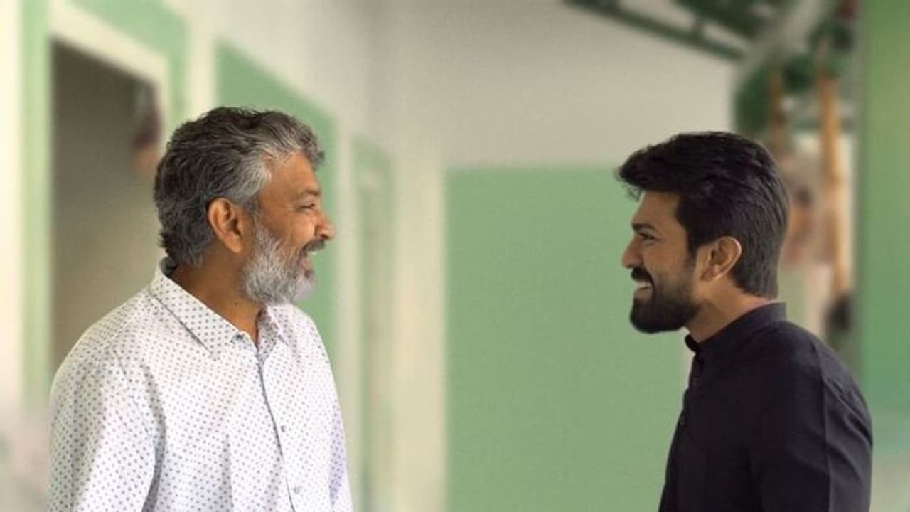 RRR Movie: దర్శకధీరుడు రాజమౌళినే భయపెట్టిన చరణ్... ఆర్ ఆర్ ఆర్ షూట్ లో ఆరోజు ఏమైంది?