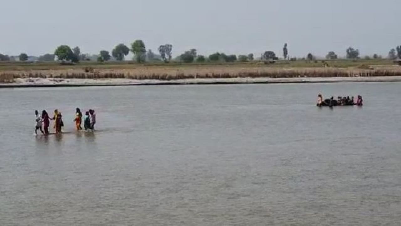 Yamuna river water level likely to cross danger mark in Delhi after heavy rainfall Yamuna river water level likely to cross danger mark in Delhi after heavy rainfall