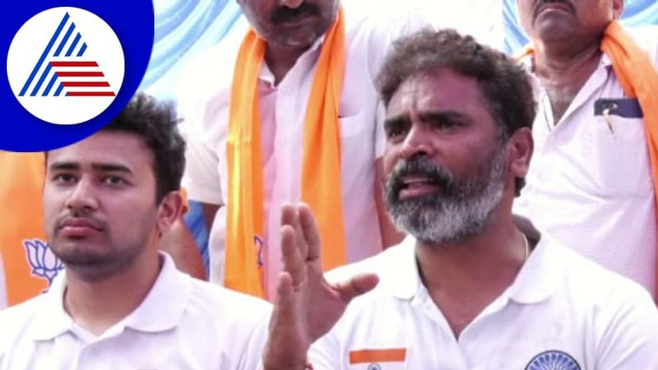 ಧ್ವಜ ಹಾರಿಸಿದ್ದು, ದೇಶ ದ್ರೋಹ ಅಂದ್ರೆ ಪ್ರತಿ ದಿವಸ ದೇಶದ್ರೋಹ ಕೆಲಸ ಮಾಡ್ತೇನೆ: ಸಂಸದ ಮುನಿಸ್ವಾಮಿ