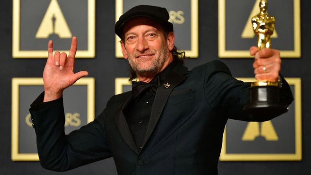 oscar 2022 Winners : ट्रॉय कोटसर ने रचा इतिहास, ऑस्कर जीतने वाले पहले ऐसे एक्टर जो सुन नहीं सकते