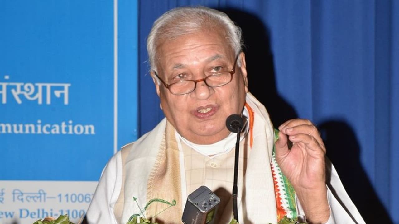 Arif Khan:கேரள ஆளுநர் ஆரிப் முகமது கான் பல்கலைக்கழக வேந்தர் பதவியிலிருந்து நீக்கம்: பினராயி அரசு அதிரடி