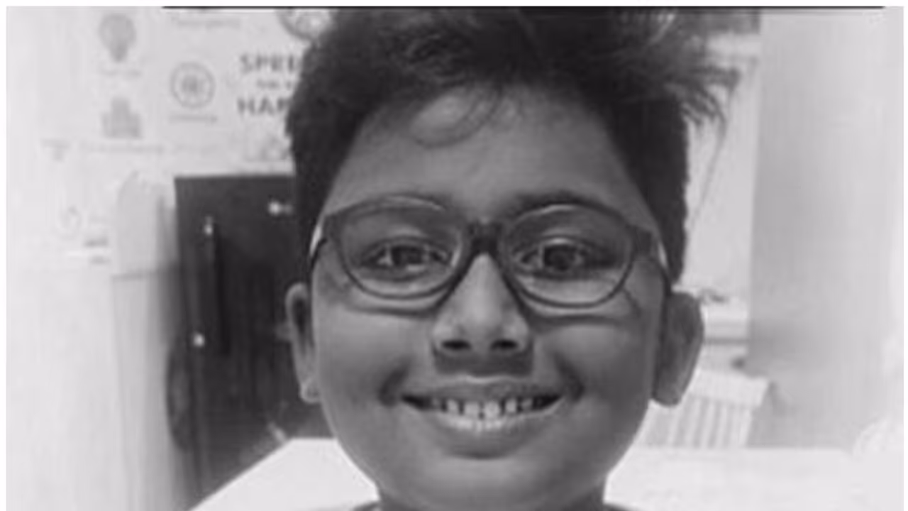 സ്കൂൾ വാനിന്റെ അടിയിൽപ്പെട്ട് രണ്ടാം ക്ലാസ് വിദ്യാർത്ഥിക്ക് ദാരുണാന്ത്യം