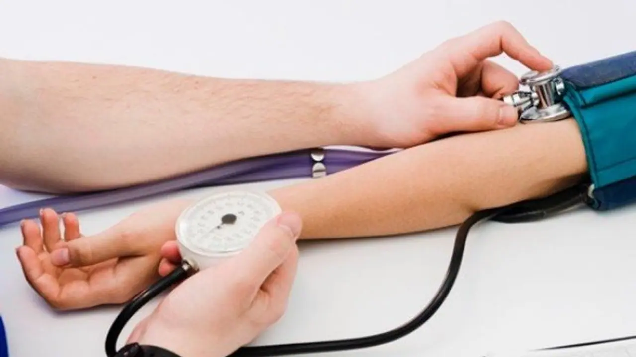 Hypertension Causes : എപ്പോഴും ബിപി ഉയര്‍ന്നിരിക്കുന്നത് എന്തുകൊണ്ട്?