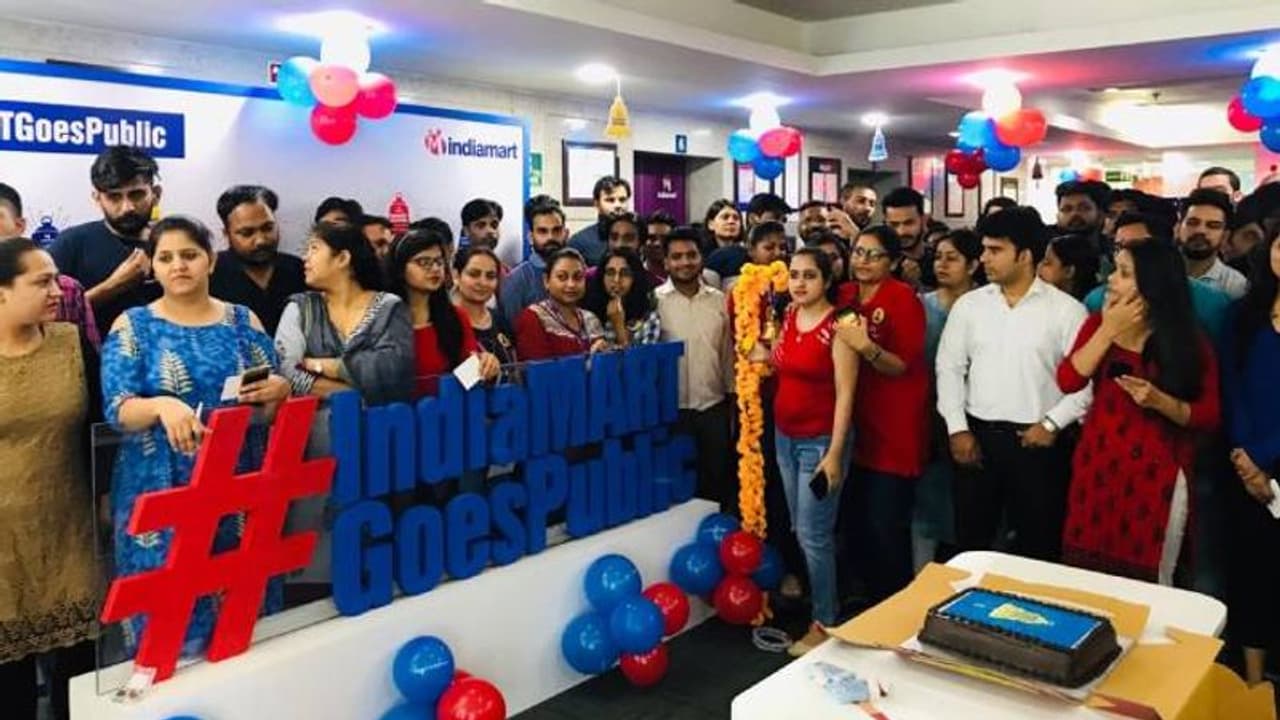 இந்தியாவில் முதல் முறை... Month End பிரச்சினைக்கு தீர்வு இந்தியா மார்ட் அதிரடி! இந்தியாவில் முதல் முறை... Month End பிரச்சினைக்கு தீர்வு இந்தியா மார்ட் அதிரடி!