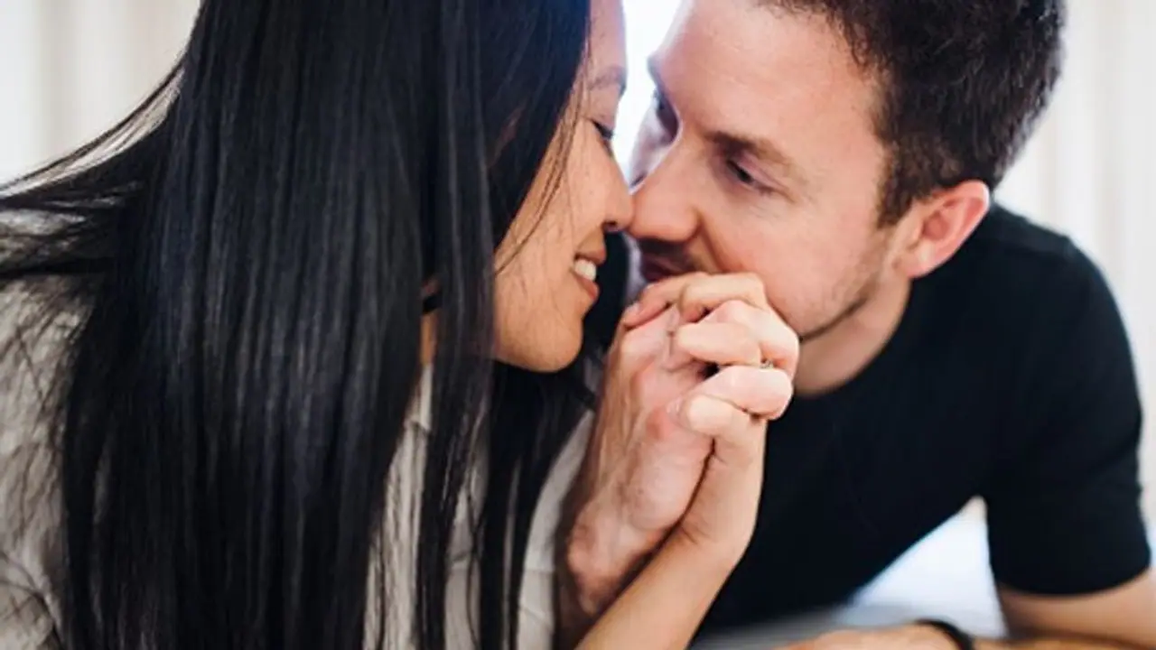 Relationship Tips : ಕಲವೊಂದು ಲಕ್ಷಣಗಳು ಪ್ರೀತಿ ಅಭದ್ರತೆಯನ್ನು ತೋರಿಸತ್ತೆ, ಯಾವುದವು? 