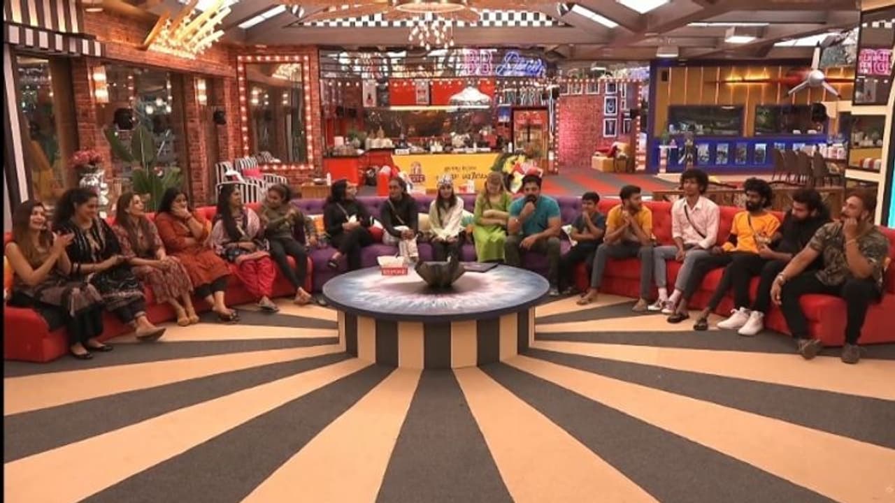 Bigg Boss Episode 2 Highlights : ആദ്യ ക്യാപ്റ്റനെ പ്രഖ്യാപിച്ചു! ഒപ്പം നോമിനേഷന്‍ ലിസ്റ്റും, വോട്ടിംഗ് തുടങ്ങി