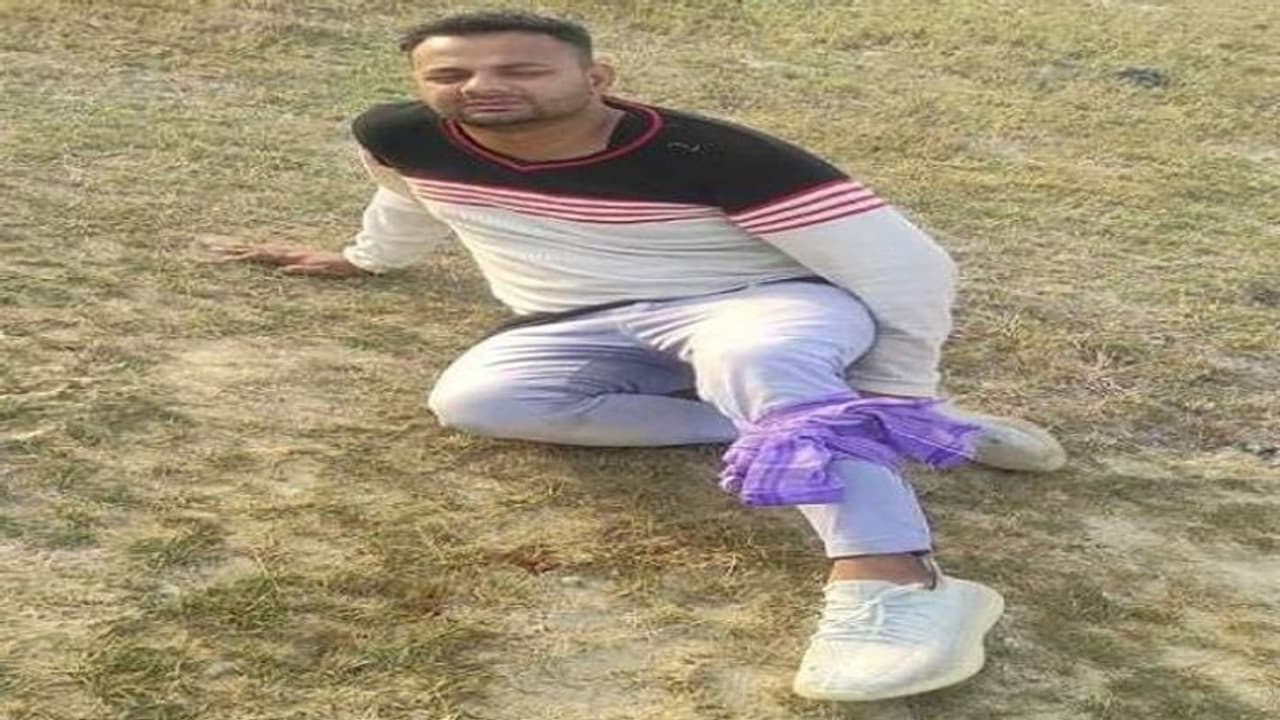 आजमगढ़ में अवैध असलहा सप्लायर पुलिस मुठभेड़ में हुआ गिरफ्तार, तमंचा और पिस्टल साथ कारतूस भी हुआ बरामद आजमगढ़ में अवैध असलहा सप्लायर पुलिस मुठभेड़ में हुआ गिरफ्तार, तमंचा और पिस्टल साथ कारतूस भी हुआ बरामद