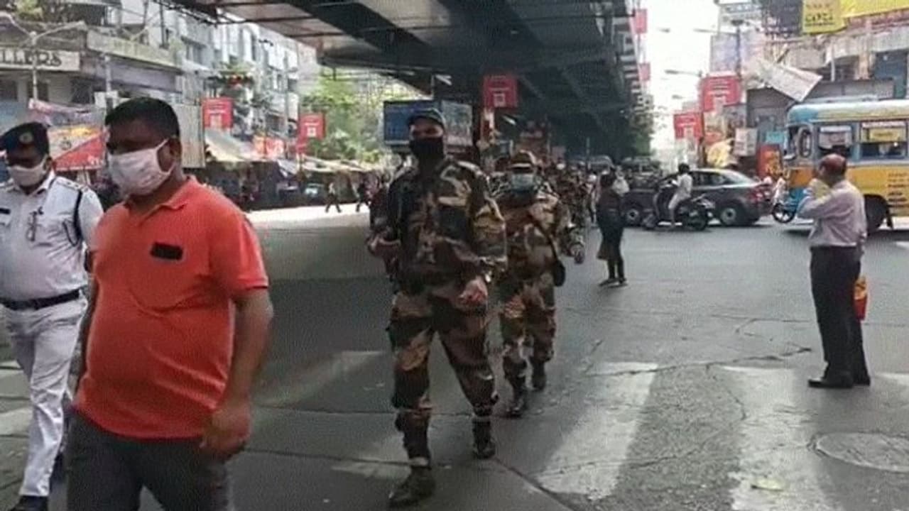 বালিগঞ্জ উপনির্বাচনের আগে ১৭ কোম্পানি কেন্দ্রীয় বাহিনী মোতায়েন কমিশনের, রুটমার্চ শুরু শহরে বালিগঞ্জ উপনির্বাচনের আগে ১৭ কোম্পানি কেন্দ্রীয় বাহিনী মোতায়েন কমিশনের, রুটমার্চ শুরু শহরে