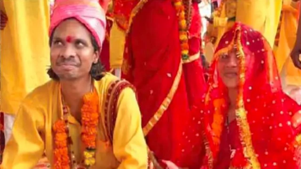 छत्तीसगढ़ मुख्यमंत्री कन्या विवाह में खेल : सामान के लालच में रचाई दोबारा शादी, पति पत्नी दोनों सरकारी कर्मचारी