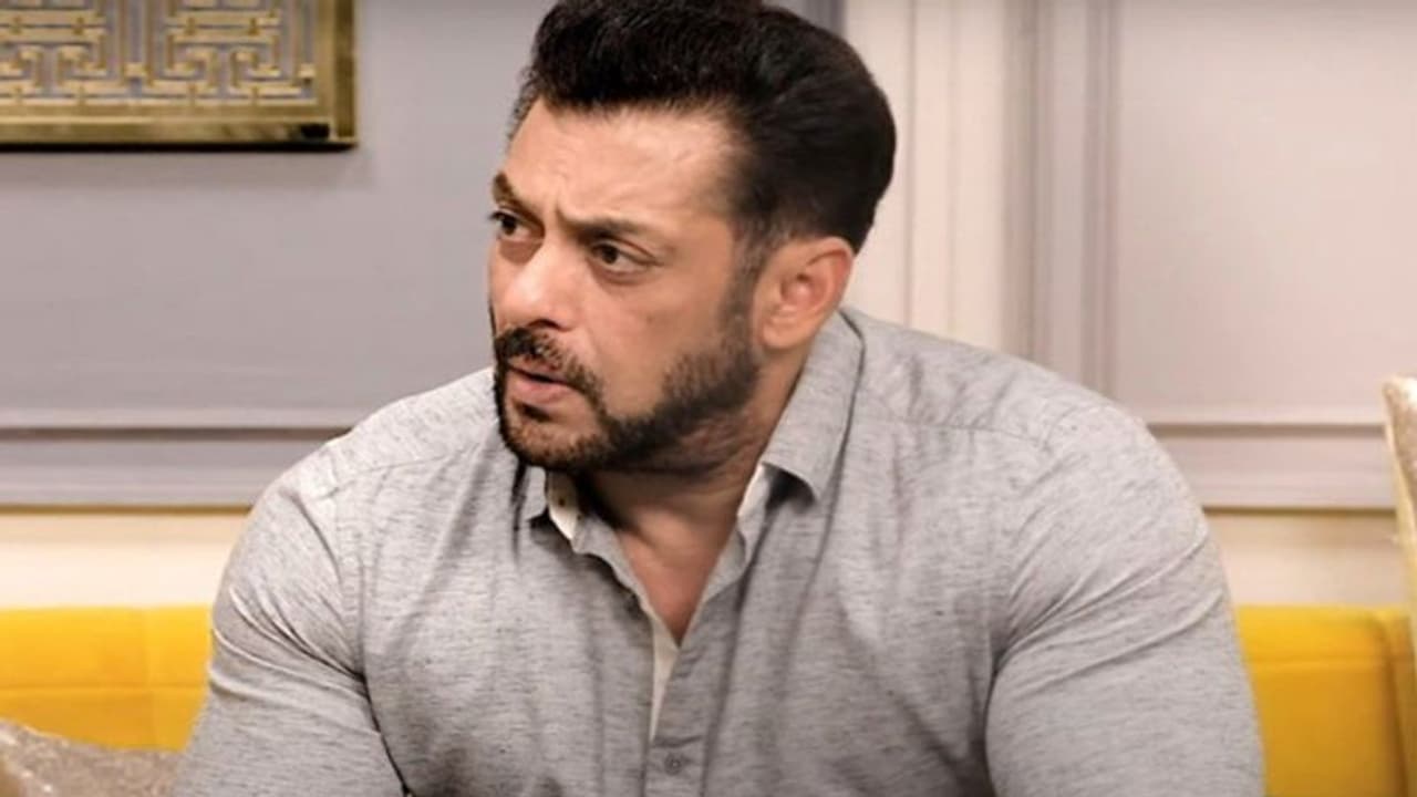 मानहानि केस में सलमान खान की बढ़ी मुश्किलें, कोर्ट ने कहा झूठ नहीं बोल रहा है NRI पड़ोसी मानहानि केस में सलमान खान की बढ़ी मुश्किलें, कोर्ट ने कहा झूठ नहीं बोल रहा है NRI पड़ोसी